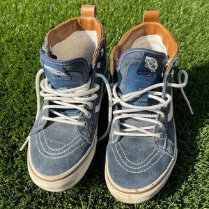 Vans Mte High Tops, M6, W7.5